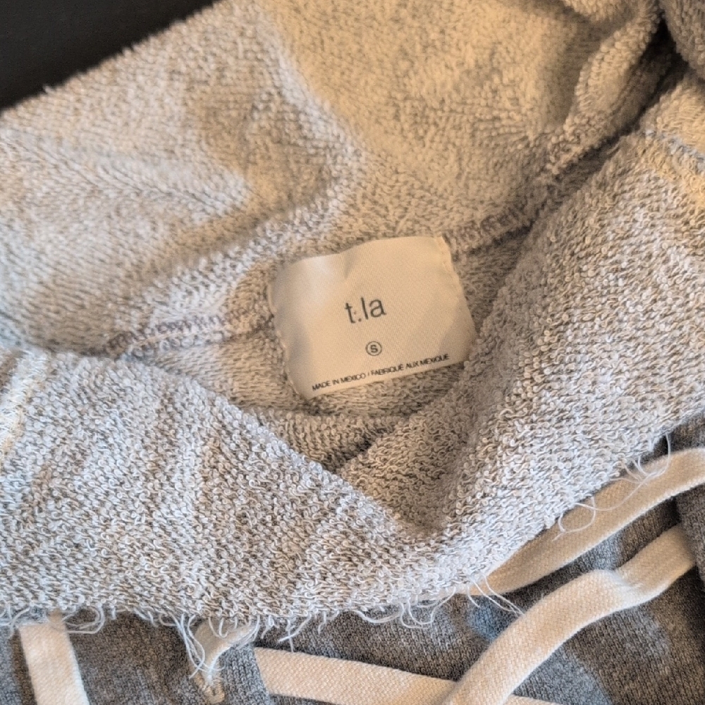 T.La Anthropologie Textured Gray Knit Top - Picture 3 of 7